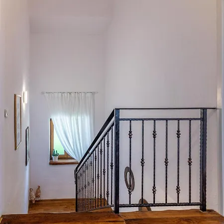度假居 4 Bedroom Cozy In *